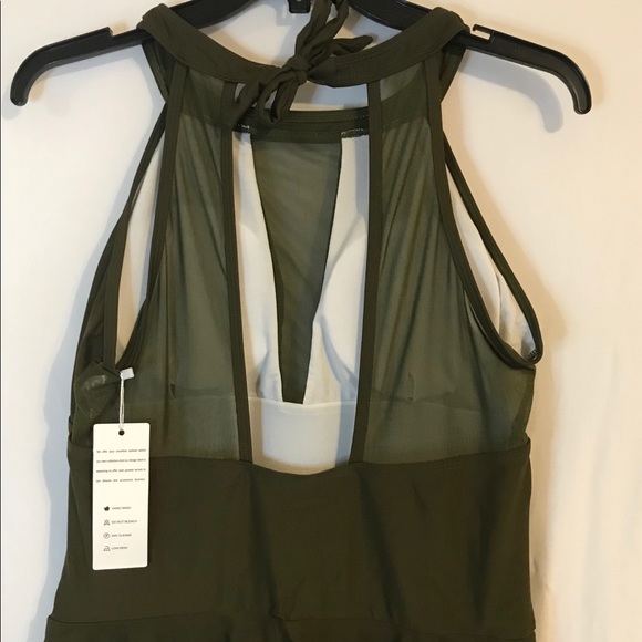 NWT Women’s One Piece Swim Dress Swimsuit- Large - Picture 7 of 12